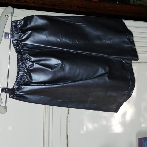 Chocolate Soup Matching Metallic Gray Top and  Skirt Set - Picture 5 of 7